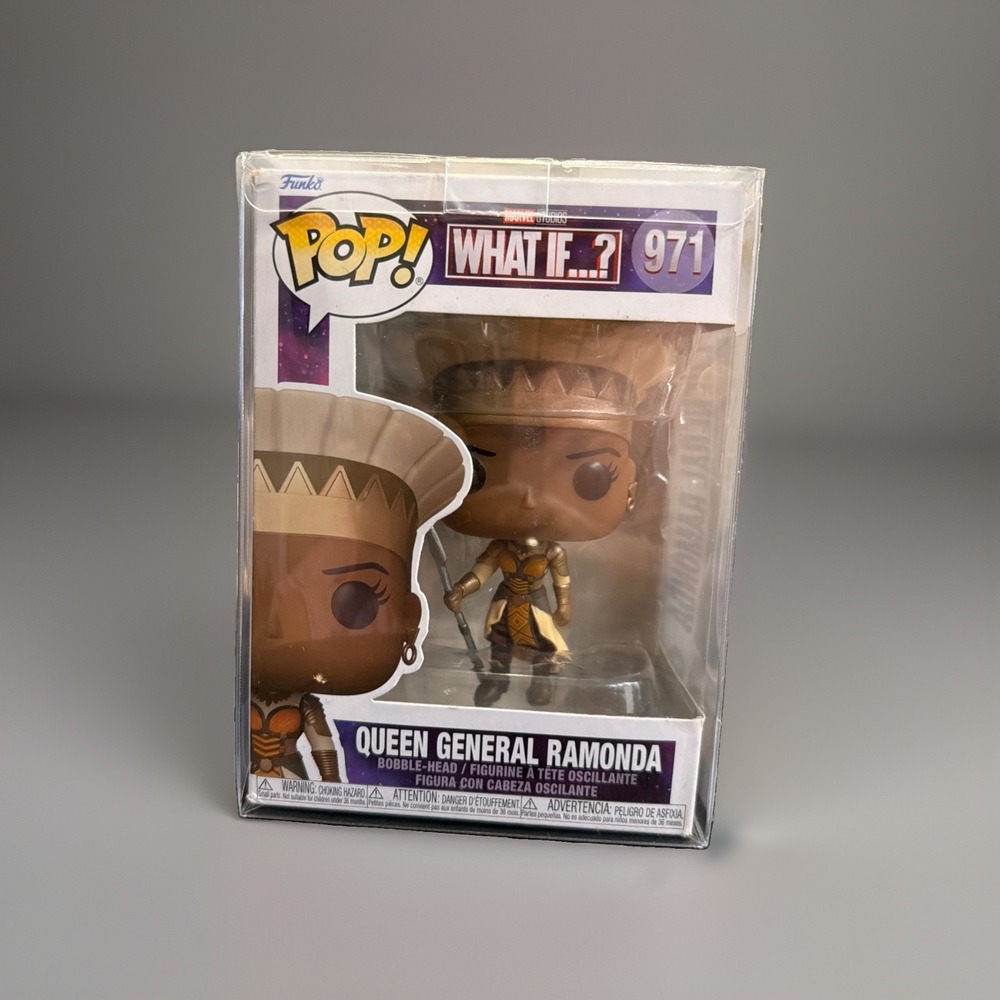 Funko Pop Vinyl Marvel Queen General Ramonda 971 What If W3 58650 with Case